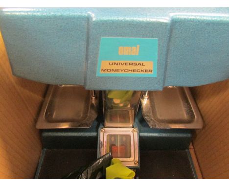Scales by Omal Universal Moneychecker