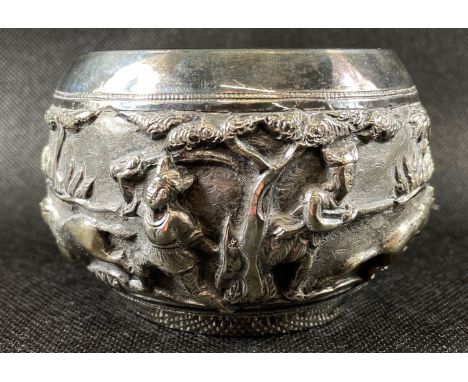 An Indian silver/white metal bowl with embossed hunting scene, W10x H10x6.5cm, gross weight 130gApprox 1 pieces