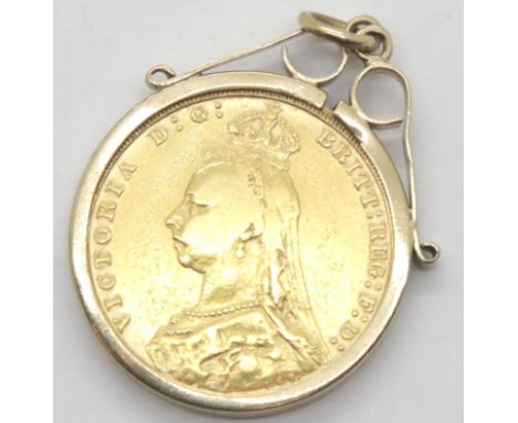 Victoria 1892 full sovereign in a 9ct gold loose mount, 9.6g. P&amp;P Group 1 (£14+VAT for the first lot and £1+VAT for subse