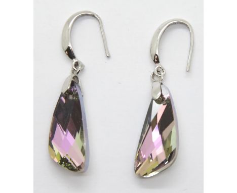 Modern silver stone set drop earrings. P&amp;P Group 1 (£14+VAT for the first lot and £1+VAT for subsequent lots) 