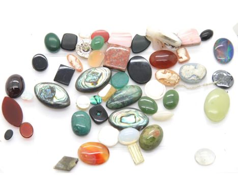 Loose gemstones: Mixed gemstones including opal and bloodstone. P&amp;P Group 1 (£14+VAT for the first lot and £1+VAT for sub