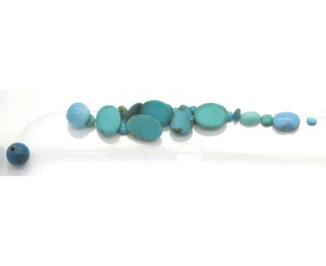 Loose gemstones: small number of turquoise stones. P&P Group 1 (£14+VAT for the first lot and £1+VAT for subsequent lots)Cond