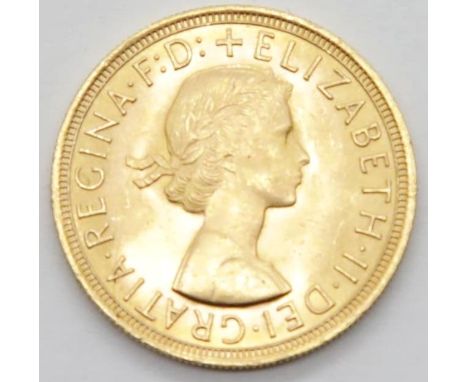 Full 1957 Elizabeth II sovereign. P&amp;P Group 1 (£14+VAT for the first lot and £1+VAT for subsequent lots) 