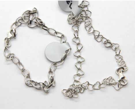 Silver ladies belcher bracelet, L: 20 cm and a silver heart link ankle bracelet L: 23 cm. P&amp;P Group 1 (£14+VAT for the fi