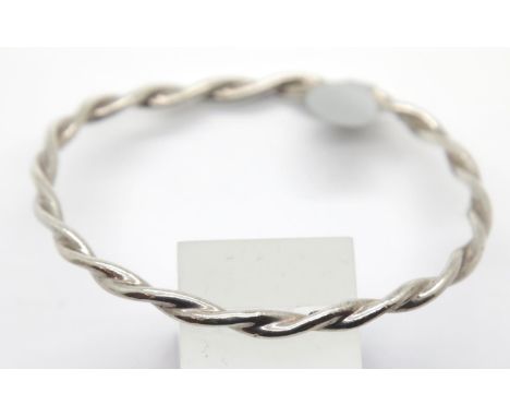 Vintage silver twist slave solid bangle. P&amp;P Group 1 (£14+VAT for the first lot and £1+VAT for subsequent lots) 