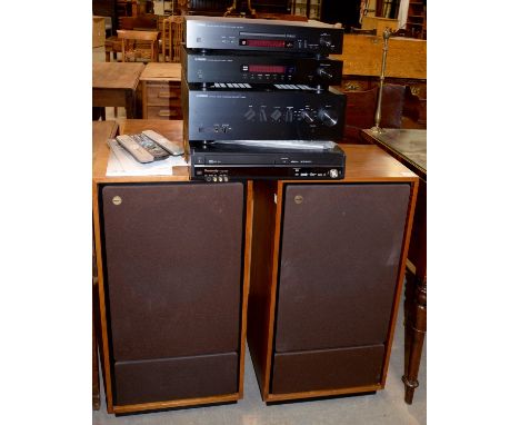 Stereo equipment. A Yamaha CD-N301 CD player, a Yamaha T-D500 tuner, a Yamaha A-S501 integrated amplifier, a Panasonic DMR-EX