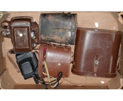 Miscellaneous vintage cameras and binoculars, including a Yashica Mat Twin Lens Reflex, 120mm film, camera in original brown 