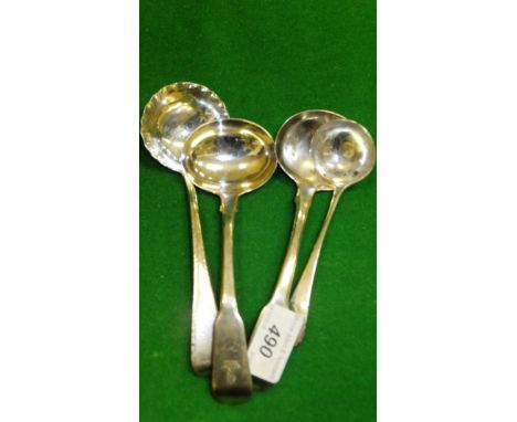 Four assorted silver sauce ladles to include one ladle by John Hunt and Robert Roskell, London, 1871, and three others, 6.1 o