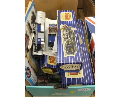 A Hornby Dublo LT25 L.M.R 8F 2-8-0 Locomotive and tender (boxed), a Hornby Dublo EDL 18 Standard 264 Tank Locomotive BR (boxe