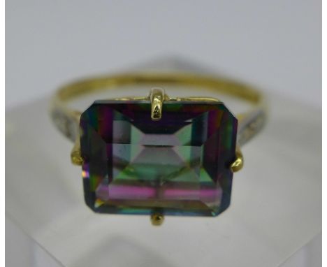 A 9ct gold, mystic topaz and diamond ring, weight 1.5g, size O