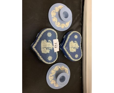 FOUR PIECES OF WEDGEWOOD JASPERWARE 