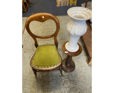 A VINTAGE UPHOLSTERED BENTWOOD CHAIR AND A WOODEN STAND WITH WHITE CERAMIC JARDINERE 