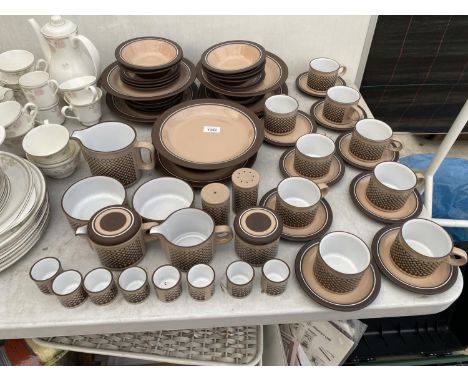 A HORNSEA DINNER SERVICE TO INCLUDE PLATES, BOWLS, CUPS AND SAUCERS, MILK JUG, SALT &amp; PEPPER POTS ETC. 
