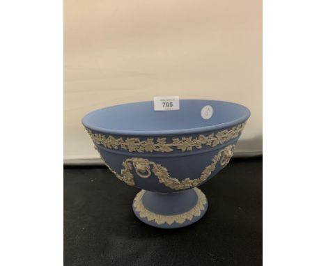 A WEDGEWOOD JASPERWARE FOOTED BOWL 