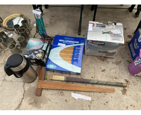 A GEORGE FORMAN WALLPAPER STRIPPER, LAMP ETC - IN W/O 