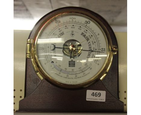 A ships style barometer