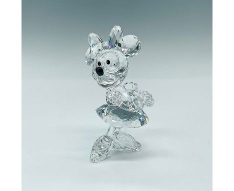 Lead crystal part of the Disney Showcase Collection and she is made with jet crystal eyes and nose. Swarovski Disney etched b