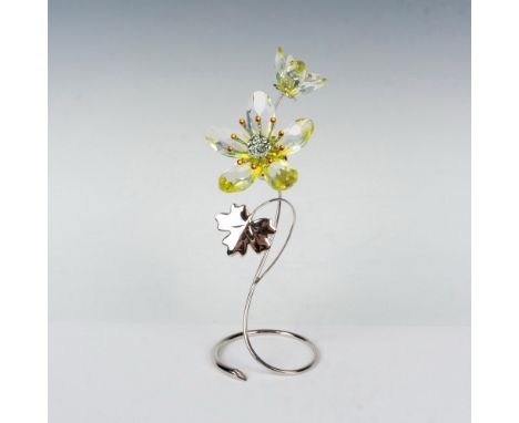 Swarovski Paradise flower, named Deoria, boasts leaves with a graduated color scheme, transitioning from light chrysolite to 