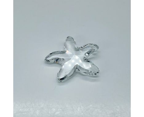 This Swarovski crystal starfish was part of the South Sea theme and could be purchased individually or in a set of 3 shells c