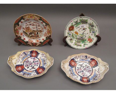 19th Century Spode plate decorated in Oriental style in shades of iron red, blue, green and gilt, 8.5ins diameter, a Spode Fe