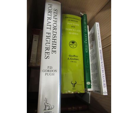 Ten volumes various antique collectors books, including Goddens and Staffordshire portrait figures, together with five refere