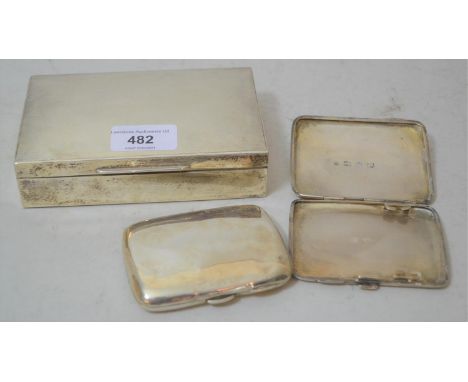 Sheffield silver rectangular cigarette box with engine turned cover and two curved cigarette cases (at fault) 