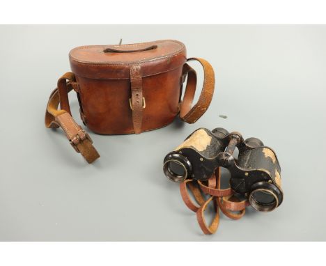 A cased set of Great War British army prismatic binoculars, bearing National Physical Laboratories 1918 inspection stamp