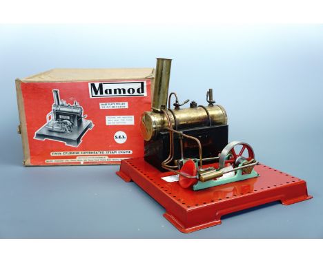 A Mamod twin-cylinder S.E.3 Steam Engine, in original carton