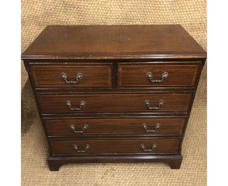 A reproduction Georgian mahogany chest of drawers, 86 cm x 47 cm x 83 cm