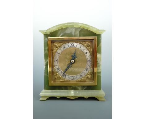 An Elliott green onyx table or mantel clock, circa mid 20th Century, 16 cm, (running)