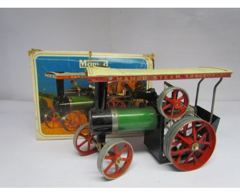 A boxed Mamod TE1A live steam traction engine 