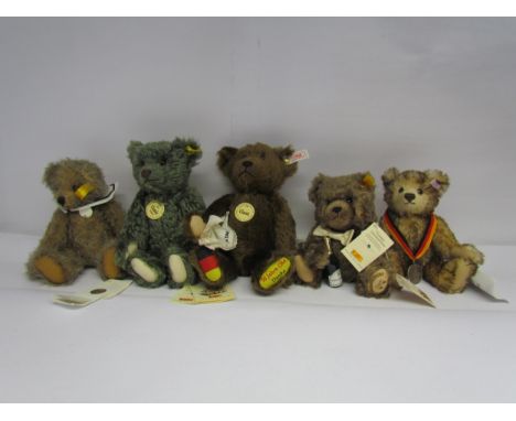 Five Steiff jointed mohair teddy bears to include no's 671135, 000300, 027604, 028144 and 028403 (5) 