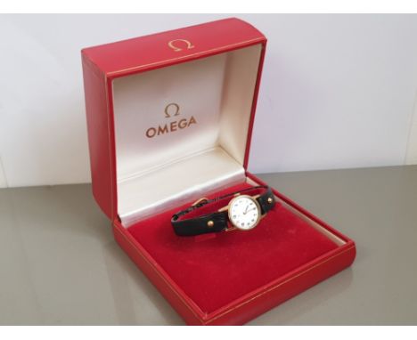 VINTAGE 1968 9CT GOLD LADIES OMEGA WATCH IN GOOD WORKING ORDER 11.6G