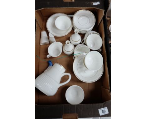 A collection of pottery to include Wedgwood Insignia part dinner and tea ware to include plates, cups, saucers, side plates, 