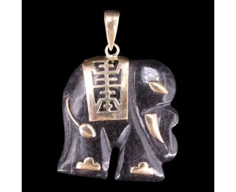 A yellow metal mounted black onyx elephant pendant, bale marked "14 K", 26 x 22 mm