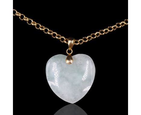 A jade heart-shaped cabochon pendant suspended on a 9 ct gold belcher-link neck chain, 46 cm, 5.3 g
