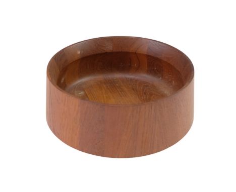 A Dansk Designs of Denmark Teak fruit bowl, 30 cm x 10 cm 