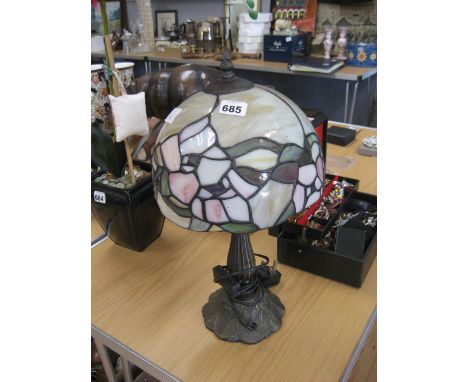 TIFFANY STYLE LAMP