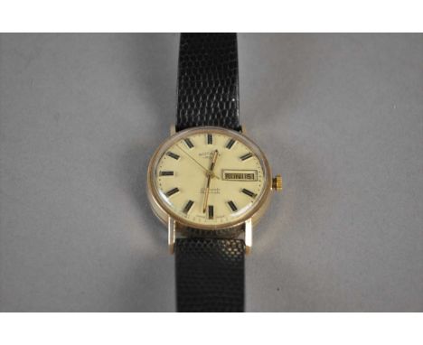 A Gentlemans 9ct gold Rotary with day and date display.
