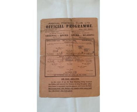 FOOTBALL, programmes, inc. Arsenal (107), v Luton (2nd Dec 1944), v West Ham (21st Oct 1944), 1960/1 (3), v Everton; 1961/2 (