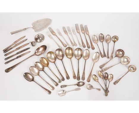 A EUROPEAN FISH SERVING SLICE, A QUANTITY OF OLD ENGLISH PATTERN TABLE FLATWARE AND FURTHER PLATED ITEMS (QTY)The fish slice 