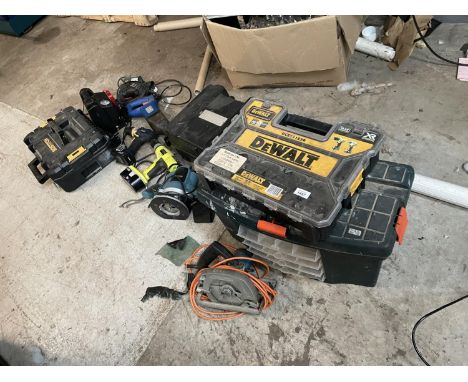 A LARGE ASSORTMENT OF HAND AND POWER TOOLS TO INCLUDE ROUTER, DRILLS AND JIGSAW ETC THIS ITEMS TO BE COLLECTED FROM THE WAREH