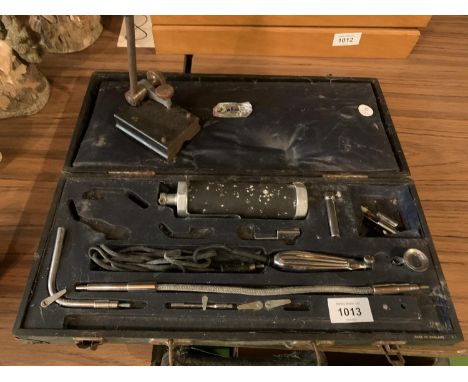 A VINTAGE GOWLLANDS INSPECTION SET 