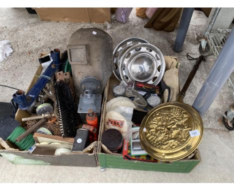 AN ASSORTMENT OF ITEMS TO INCLUDE A BED WARMING PAN, WELDING MASK AND OUTSIDE LIGHT FITTING ETC 