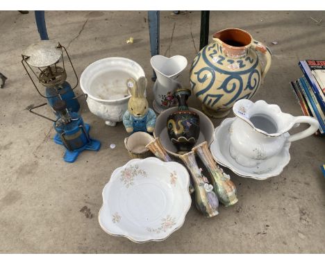 AN ASOORTMENT OF CERAMIC WARE TO INCLUDE A JUG AND BOWL SET, A LARGE JUG AND A BUNNY FIGURE 