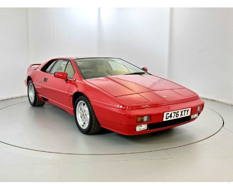 Registration: G476XTY VIN: SCC082910KHD13587 Milage Showing: 54,000 Transmission: Manual MOT: 09/09/2023Redesigned in 1987 by