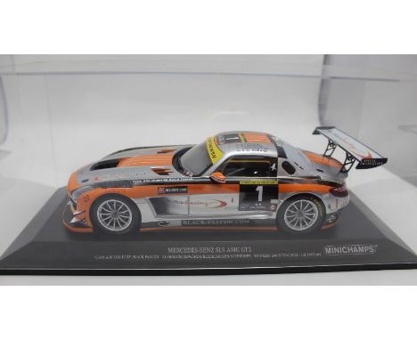 MERCEDES BENZ SLS AMG GT3 AL QUABAISI EDWARDS SCHNEIDER WINNER 24H DUBAI 2013 Minichamps scale 1/18. Painted and assembles me