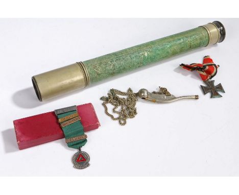 Mixed militaria, to include a W Ottway &amp; Co Ltd, Ealing, London telescope, 1939, broad arrow mark, No747, No40, together 