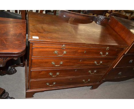 Georgian mahogany bachelor's chest with pull out slide over four drawers raised on bracket feet, 94cm wide