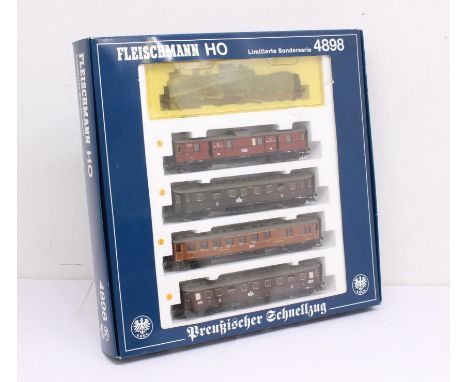 Fleischmann: A boxed Fleischmann, HO Gauge, Train Pack, Reference 4898. Comprising a DR 4-4-0 tender locomotive, 636 Altona t